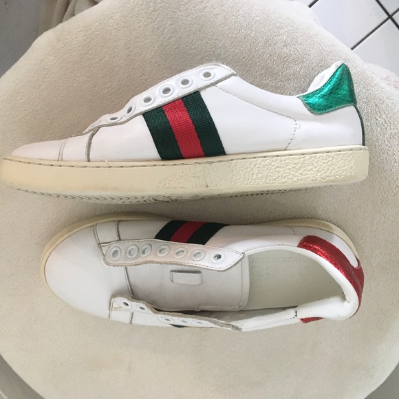 SOLD - Authentic Gucci Women’s Ace Sneakers Strip Bee White Leather - Picture 12 of 16